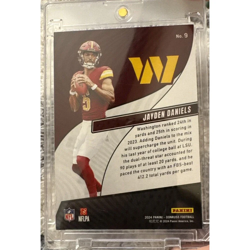 2024 Panini Donruss - Rookie Revolution Jayden Daniels #9 (RC)